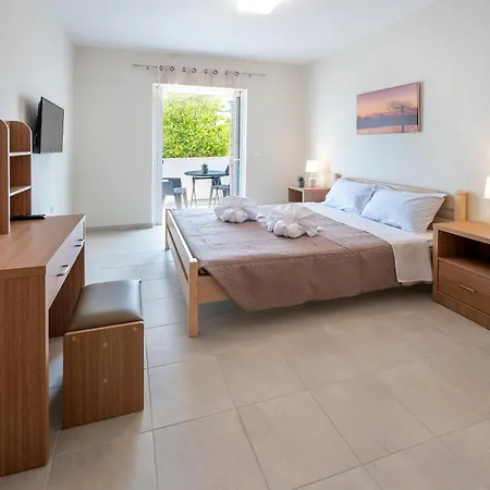 And Appartments * بلدة كوس